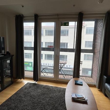 City Center Luxury Apartment Reykjavik Bagian luar foto