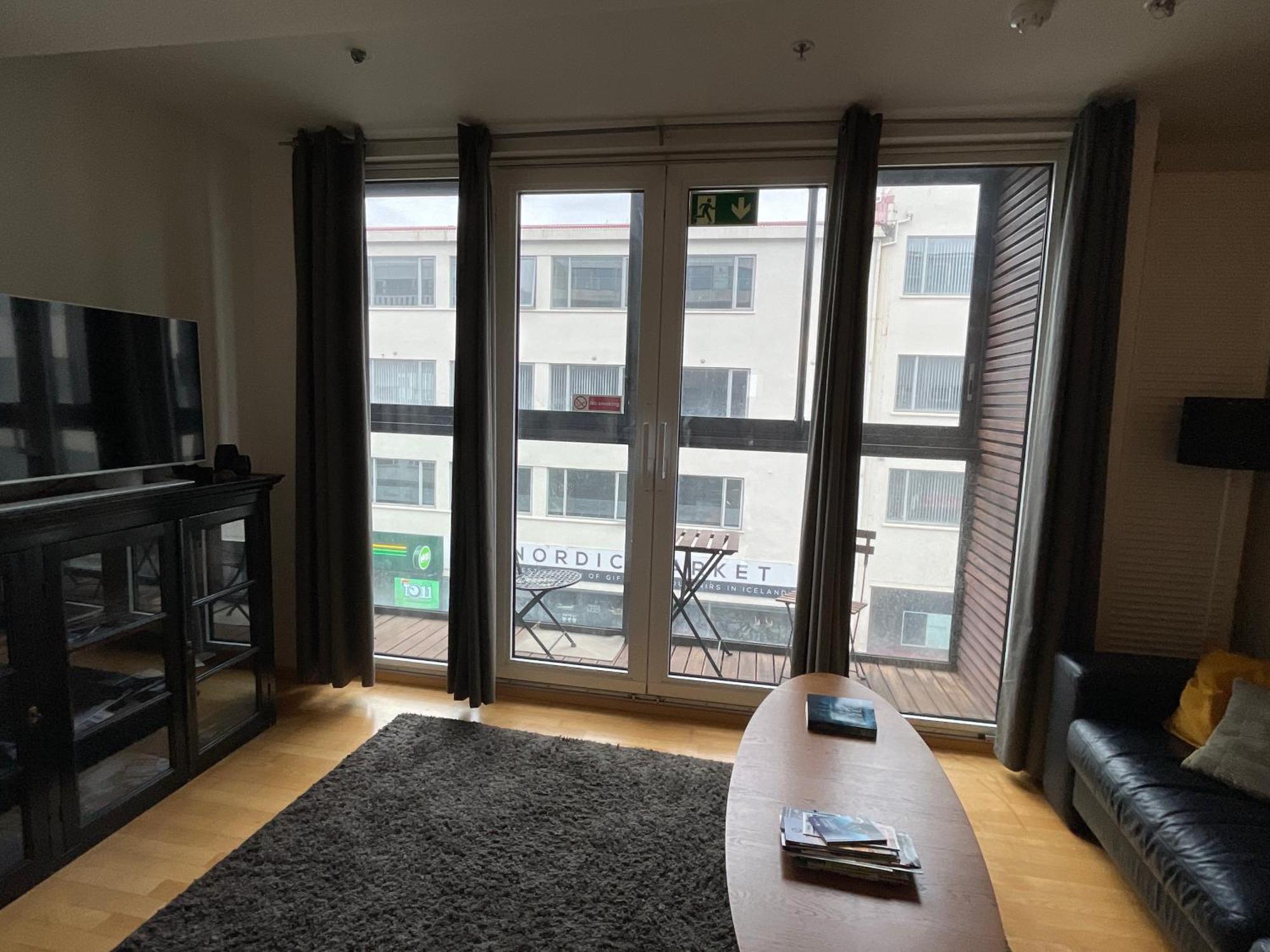 City Center Luxury Apartment Reykjavik Bagian luar foto